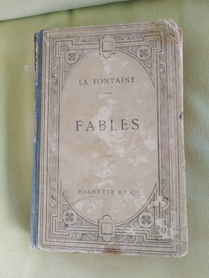 Fables La Fontaine book used, French, 1900, 415 pages