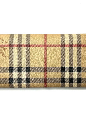 Портфейл Burberry от плат с капак употребяван, класически десен бежов и кафяв