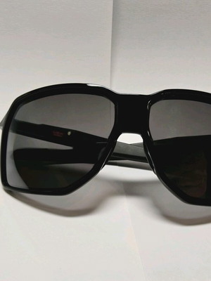Oakley Portal Prizm Polarized черни слънчеви очила като нови