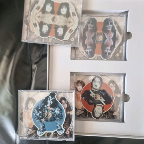 KISS The Hottest Band In The Land Box Set like new