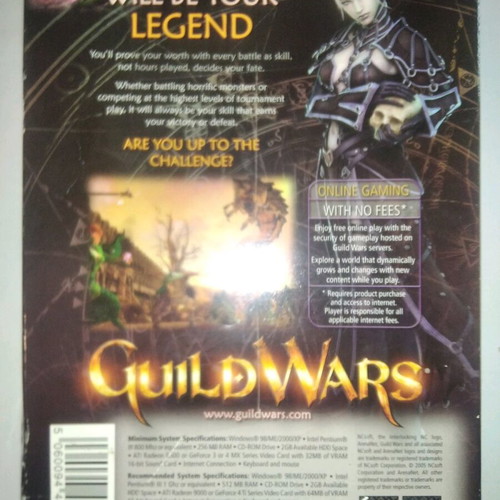Guild Wars PC game used, 2-disc with light scratches