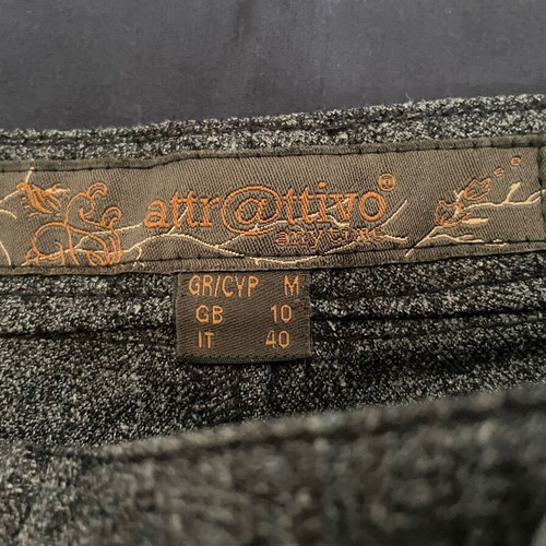 Attrattivo shorts gray dark used size M