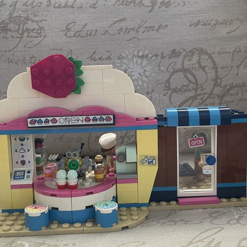 Lego Friends Shop and Cafe used set