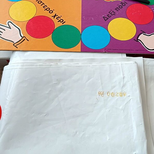 Twister game like new by MB games for ages 6 and up