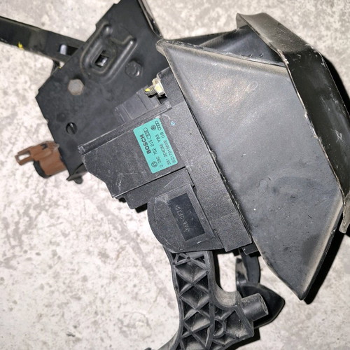 Vw Polo pedal assembly used