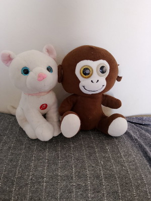 Two stuffed toys used, set of 2
