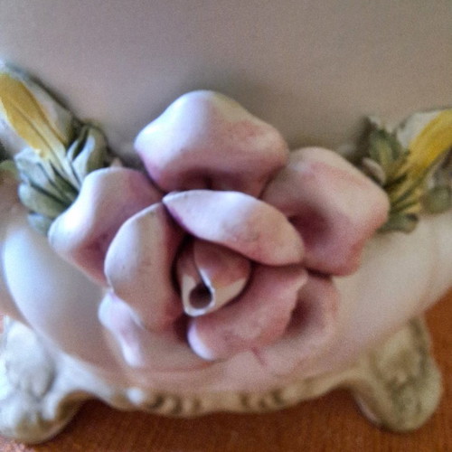 Capodimonte bowl used, 20×19 cm, numbered