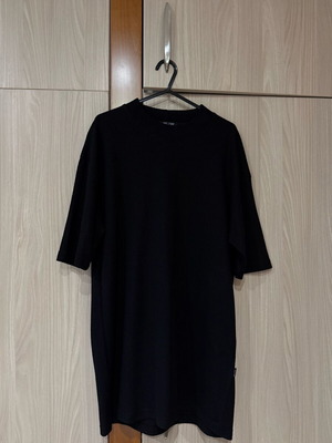 Men's short-sleeved black shirt Rose & Cigar like new, size M
