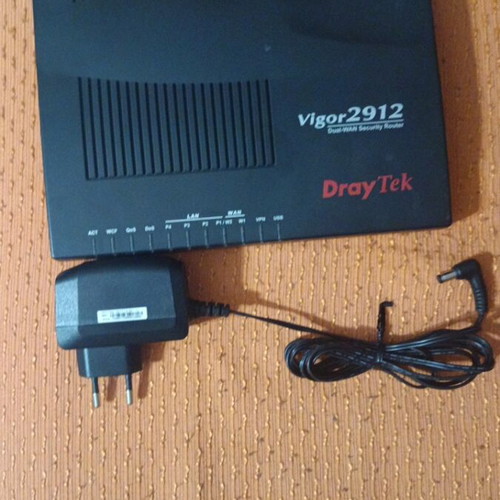 Draytek Vigor 2912 router used, dual WAN