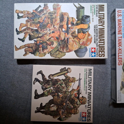 Plastic models new, Modern Warfare, pack of 4 kits