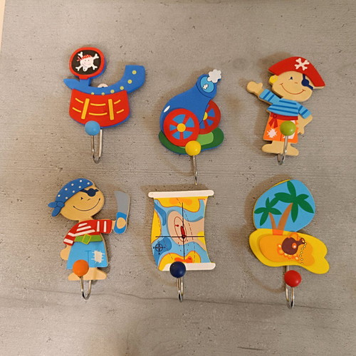 Children's pirate hooks set of 6 pieces new