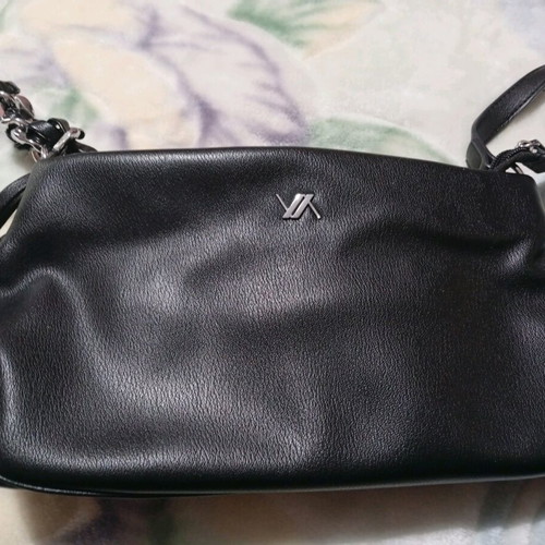 Verde black shoulder bag like new, crossbody