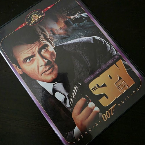 James Bond 007 The Spy Who Loved Me DVD special edition like new