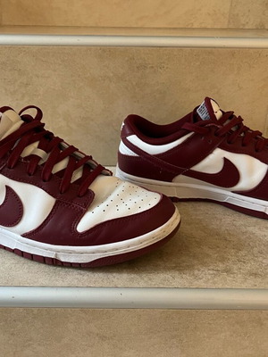 Nike Slam Dunk sneakers like new, size 42.5, white and red