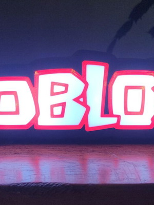 Roblox lightbox like new with USB switch