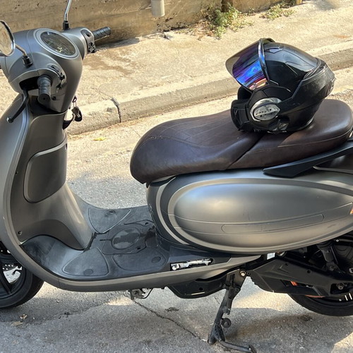 LVNENG LX06 max 4000W Vespa electric scooter
