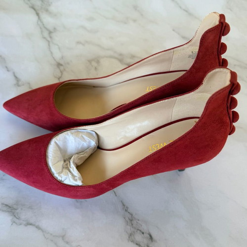 Nine West women's suede pump new, red, size 38.5