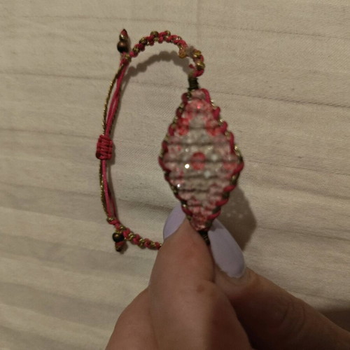 Bracelet new, adjustable size, pink
