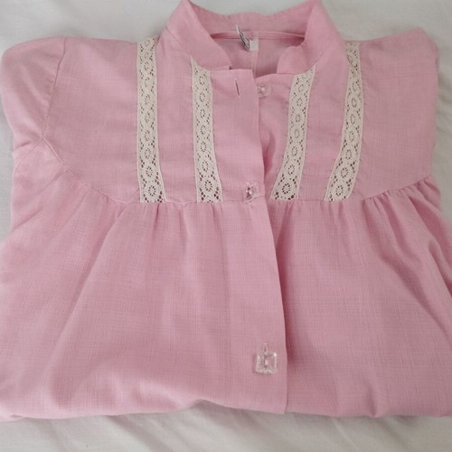 Vintage Milly robe 6XL pastel pink with lace, like new