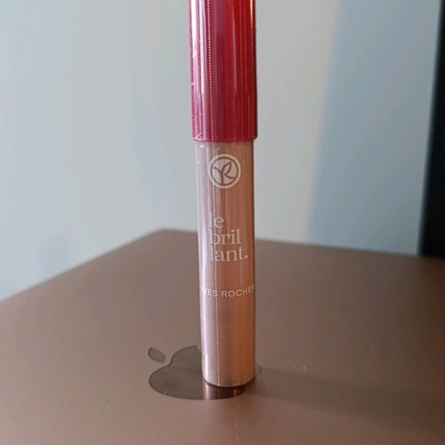 Glossy lip pen Yves Rocher new, shade 71680 Rouge pivoine