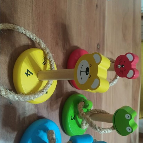 Target Toss Game wooden used in very good condition