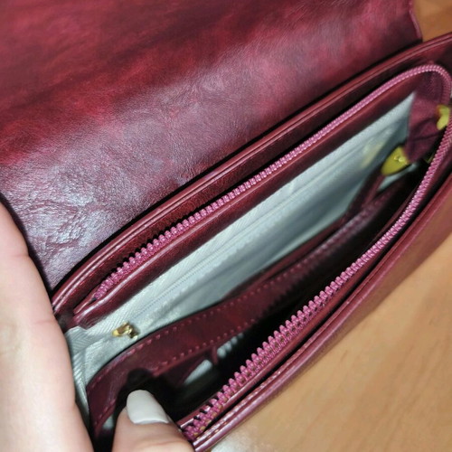 Shoulder bag like new, burgundy with extra crossbody strap