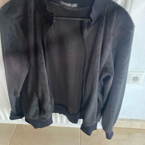 Ζακέτα χνουδωτή unisex καινούργια, μαύρη