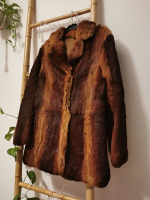 Authentic fox fur coat like new, brown and red