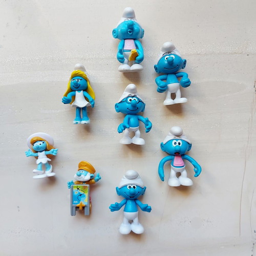 Smurfs figures used, set of 8 from 2009 with movable parts