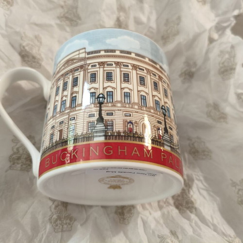 Royal Collection Trust Buckingham Palace memorabilia set