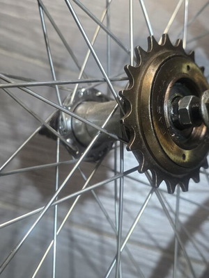 Ζάντες BMX new old stock σιδερένιες με 10ρι άξονα και νέο γρανάζι