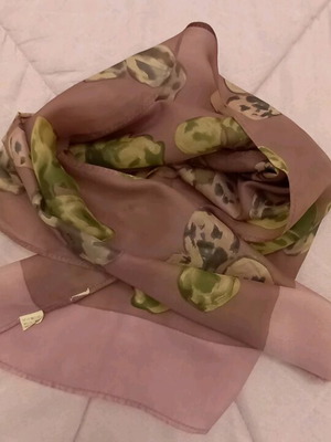 Silk floral scarf like new, multicolored 40×100