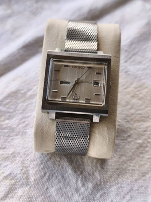 Seiko wristwatch like new, men's