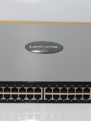 Linksys SFE2010 48Port switch restored