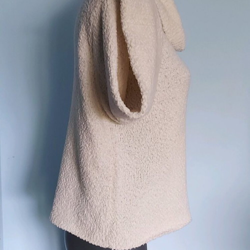Coldwater Creek tunic sweater like new, cream color, soft boucle yarn
