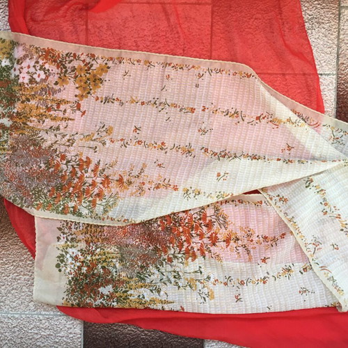 Floral scarf Paris like new, 142x29cm, hand rolled edges