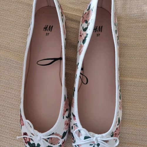 H&M ballerinas new, size 37, floral design