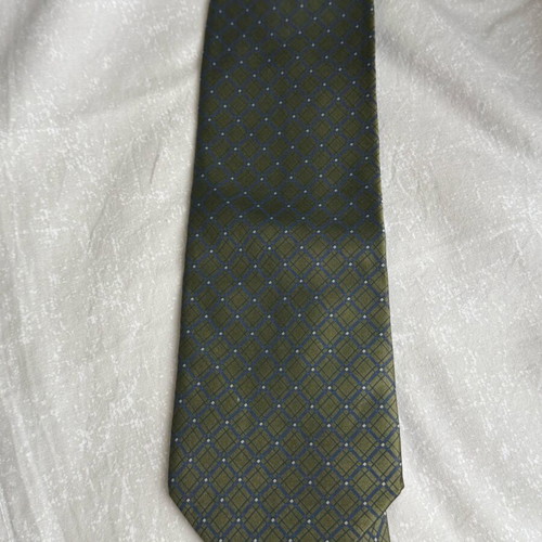 Tie silk like new