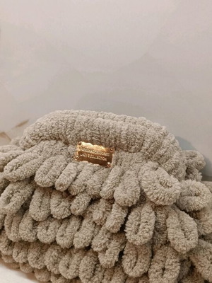 Puffy handbag new, beige