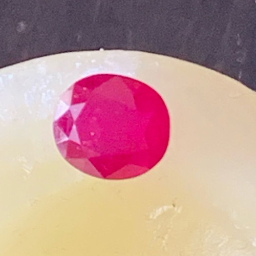 Natural ruby 3.25 cts new, round cut
