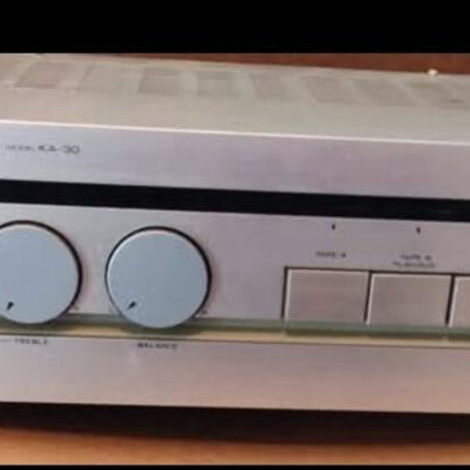 Kenwood sound system 1980 used with turntable amplifier and two speakers