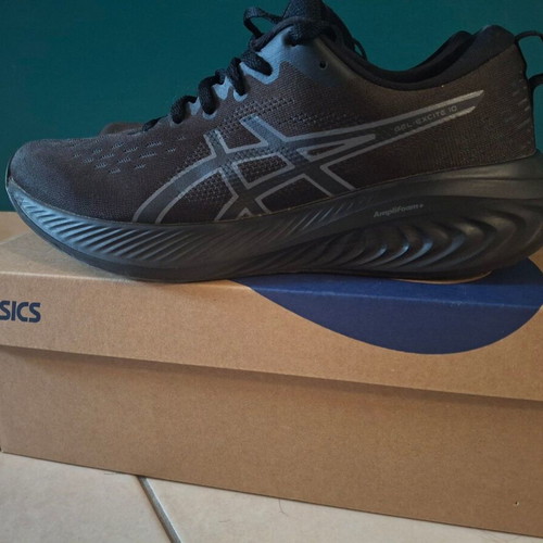 Asics Gel Excite 10 running shoes, size 41.5, black