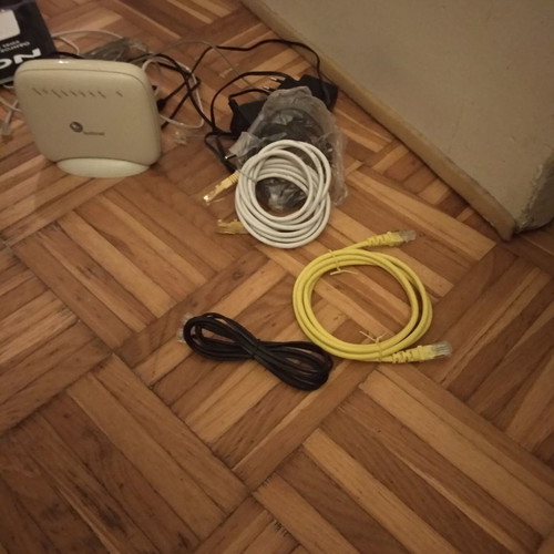 Router Thompson and Forthnet used, set of 2 with cables