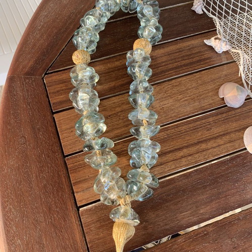 Heavy decorative komboloi with 33 turquoise beads and gold thread