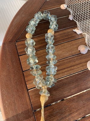 Heavy decorative komboloi with 33 turquoise beads and gold thread