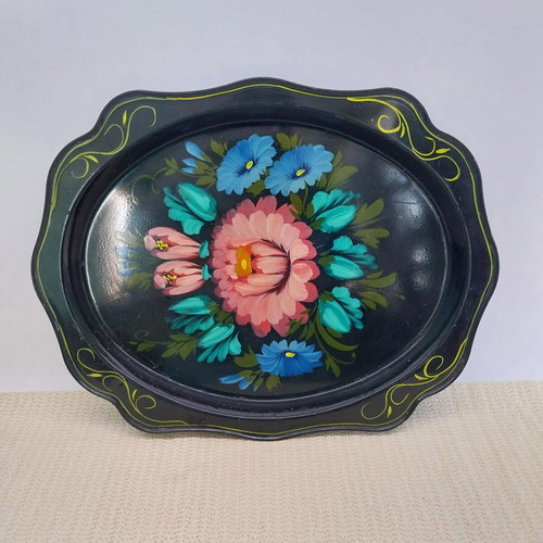 Russian hand-painted metal serving tray used, floral design