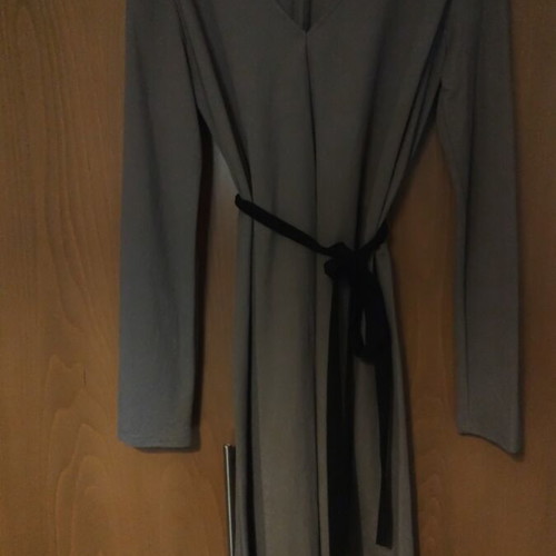 Zara dress with velour belt, size M, like new, gray mouse