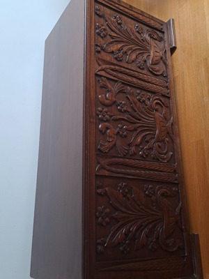 Chest old solid wood like new