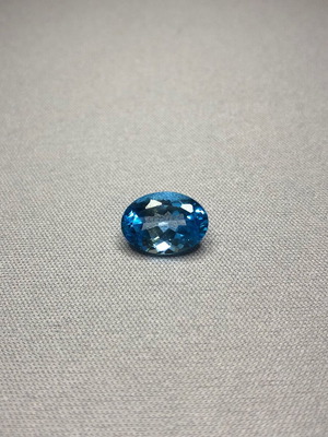 Blue Topaz 7.7 carats natural new