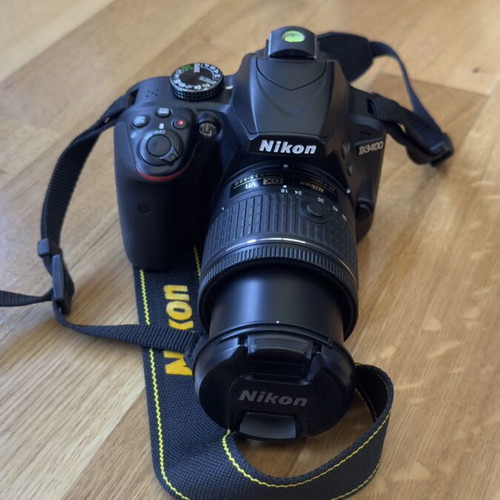 Nikon D3400 camera kit with 18-55mm VR lens